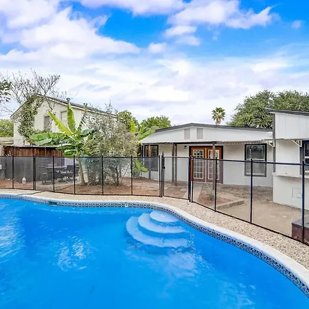 Lone Star Oasis Vila